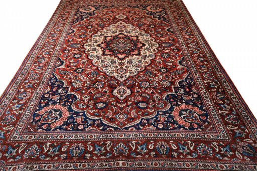Surface texture of 1930s Bakhtiar rug with natural Wool and intricate pattern