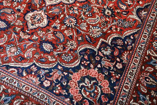 Close-up detail of 1930s Bakhtiar rug from Iran / Persia showing Wool weave