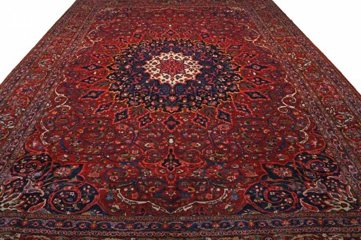 Surface texture of 1930s Bakhtiar rug with natural Wool and intricate pattern