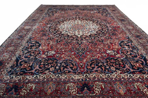Surface texture of 1930s Bakhtiar rug with natural Wool and intricate pattern