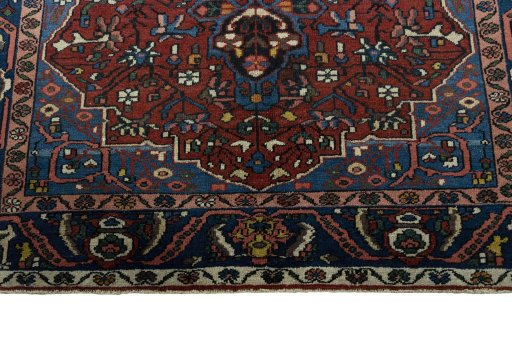 Close-up detail of 1930s Bakhtiar rug from Iran / Persia showing Wool weave