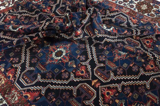 Close-up detail of 1930s Bakhtiar rug from Iran / Persia showing Wool weave