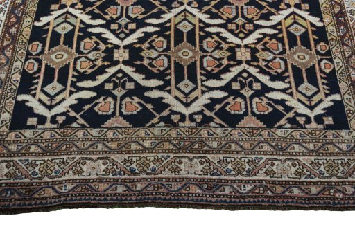 Central medallion detail of New Bakhtiar rug from Iran / Persia