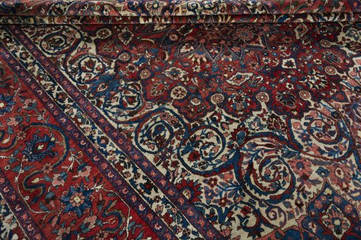 Close-up detail of 1950s Bakhtiar rug from Iran / Persia showing Wool weave