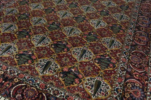 Central medallion detail of 1930s Bakhtiar rug from Iran / Persia