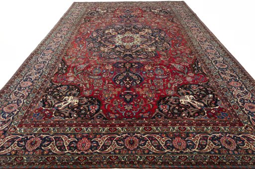 Surface texture of 1930s Bakhtiar rug with natural Wool and intricate pattern
