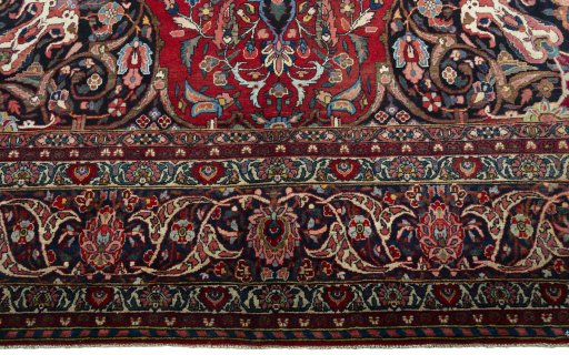 Full view of 1930s Bakhtiar rug from Iran / Persia, 505 × 308 cm in Red tones