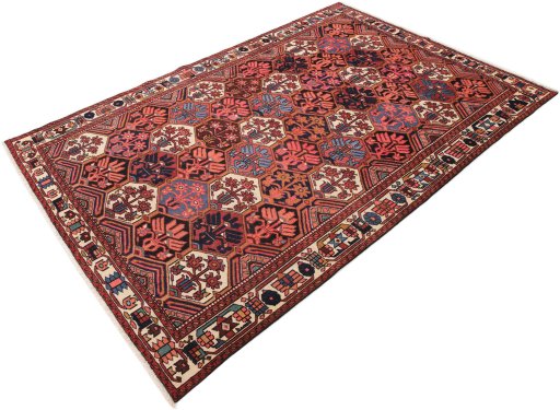 Close-up detail of 1970s Bakhtiar rug from Iran / Persia showing Wool weave