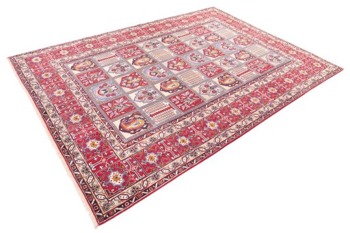 Corner detail of 1960s Bakhtiar rug showing border pattern and Wool pile