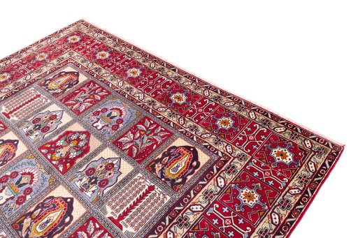 Surface texture of 1960s Bakhtiar rug with natural Wool and intricate pattern