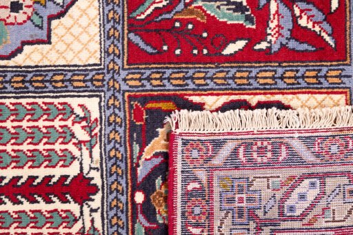 Close-up detail of 1960s Bakhtiar rug from Iran / Persia showing Wool weave