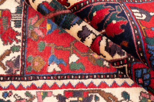 Close-up detail of 1985s Bakhtiar rug from Iran / Persia showing Wool weave