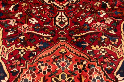 Close-up detail of 1990s Bakhtiar rug from Iran / Persia showing Wool weave