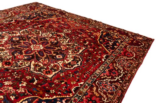 Backside of handmade 1990s Bakhtiar rug showing knot structure and weave density
