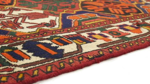 Central medallion detail of 1990s Bakhtiar rug from Iran / Persia