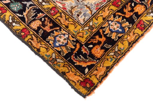 Central medallion detail of 1988s Baloch rug from Iran / Persia