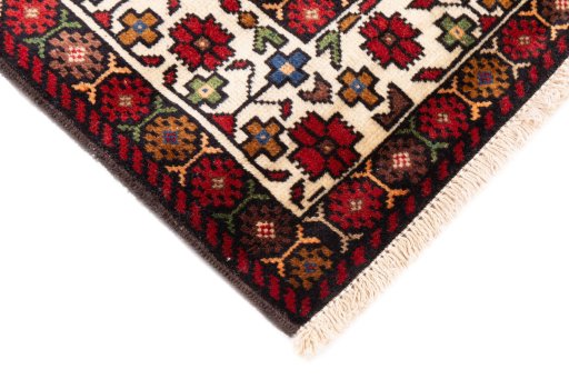 Central medallion detail of 1998s Baloch rug from Iran / Persia