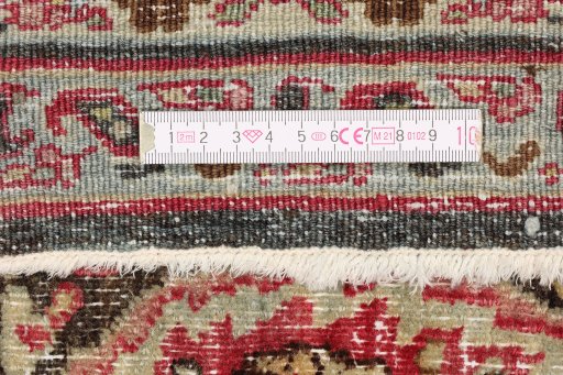 Corner detail of 1950s Dorokhsh rug showing border pattern and Wool pile