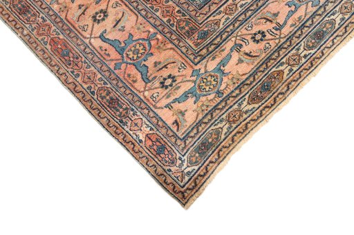 Backside of handmade 1900s Dorokhsh rug showing knot structure and weave density