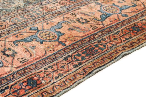 Central medallion detail of 1900s Dorokhsh rug from Iran / Persia