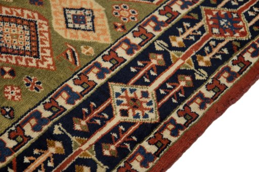 Close-up detail of New Ghashghai rug from Iran / Persia showing Wool weave