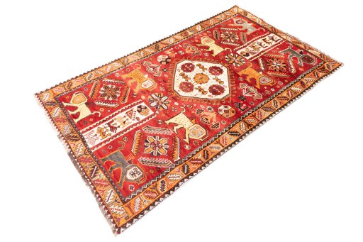 Close-up detail of 1994s Ghashghai rug from Iran / Persia showing Wool weave