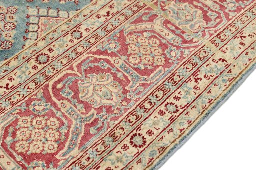 Central medallion detail of 1920s Hamedan rug from Iran / Persia