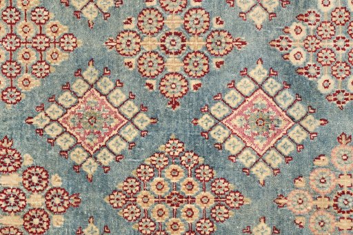 Close-up detail of 1920s Hamedan rug from Iran / Persia showing Wool weave