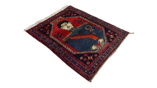 Corner detail of 1950s Hamedan rug showing border pattern and Wool pile