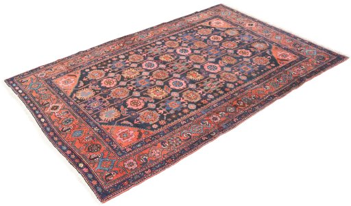 Corner detail of 1920s Hamedan rug showing border pattern and Wool pile