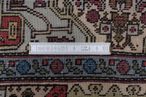 Central medallion detail of New Hamedan rug from Iran / Persia