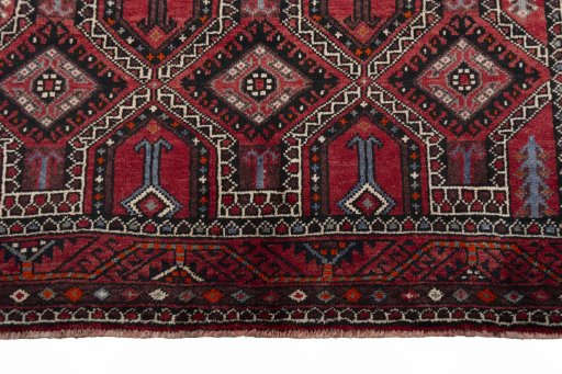 Central medallion detail of 2000s Hamedan rug from Iran / Persia