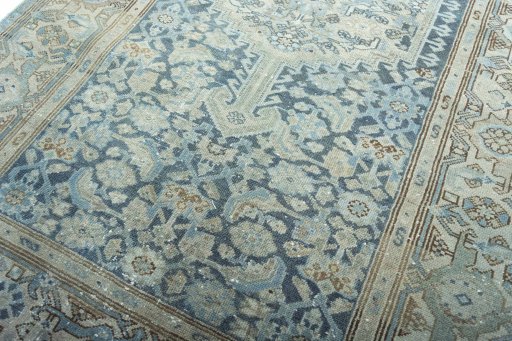 Close-up detail of 1950s Hamedan rug from Iran / Persia showing Wool weave