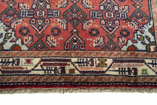 Central medallion detail of 2000s Hamedan rug from Iran / Persia