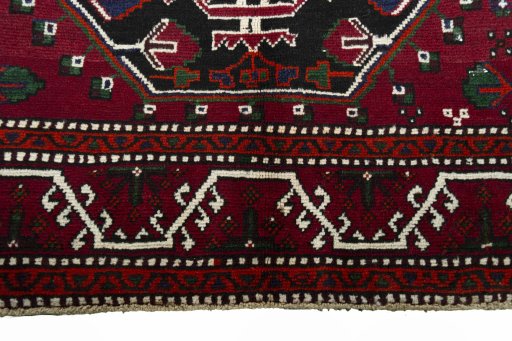 Central medallion detail of 2000s Hamedan rug from Iran / Persia