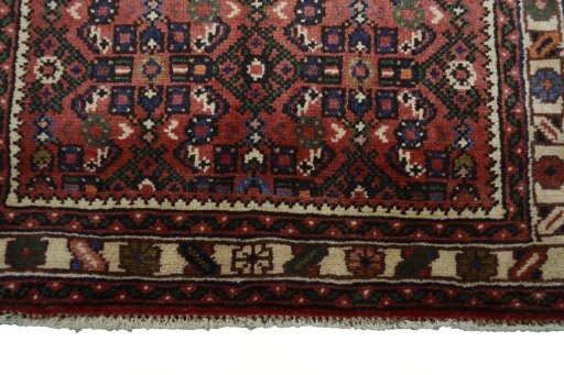 Central medallion detail of New Hamedan rug from Iran / Persia