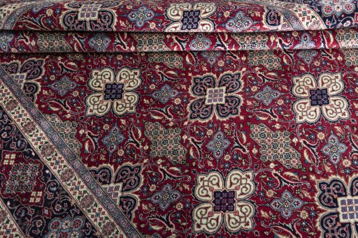 Corner detail of New Hamedan rug showing border pattern and Cork pile