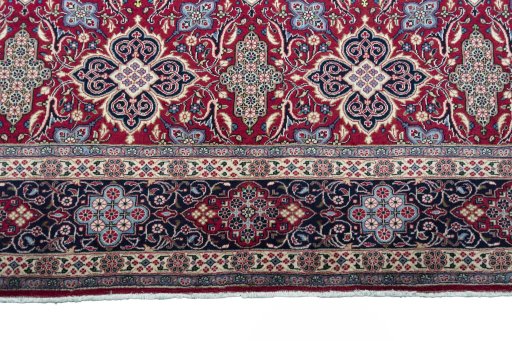 Close-up detail of New Hamedan rug from Iran / Persia showing Cork weave