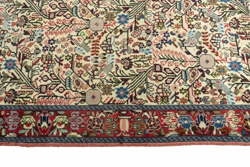 Close-up detail of New Hamedan rug from Iran / Persia showing Wool weave