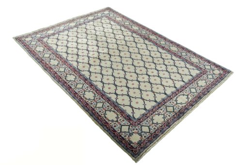 Close-up detail of 1970s Hamedan rug from Iran / Persia showing Wool weave