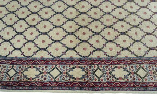 Close-up detail of 1970s Hamedan rug from Iran / Persia showing Wool weave