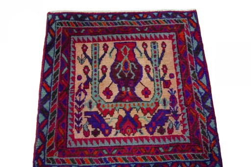 Surface texture of 2000s Hamedan rug with natural Wool and intricate pattern