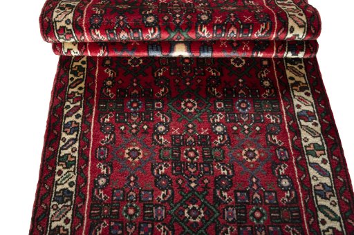 Corner detail of New Hamedan rug showing border pattern and Wool pile
