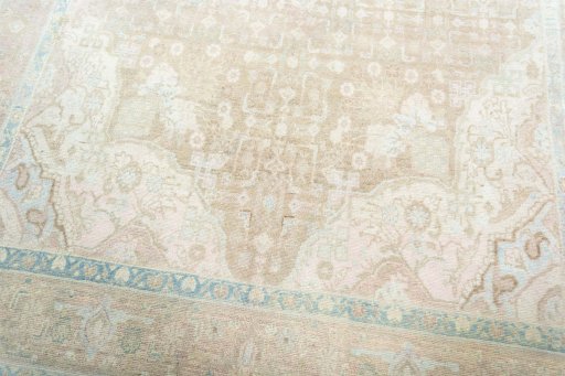 Close-up detail of 1950s Hamedan rug from Iran / Persia showing Wool weave