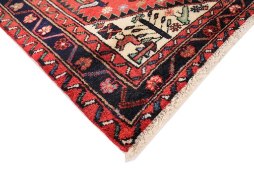 Central medallion detail of 1990s Hamedan rug from Iran / Persia