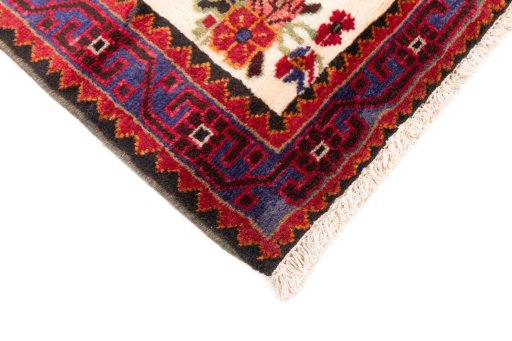 Central medallion detail of 1998s Hamedan rug from Iran / Persia