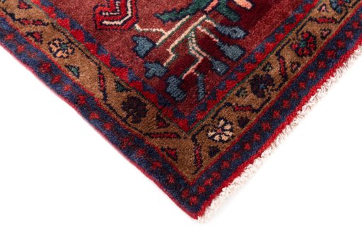 Central medallion detail of 1996s Hamedan rug from Iran / Persia