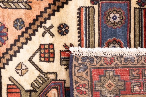 Close-up detail of 1995s Hamedan rug from Iran / Persia showing Wool weave