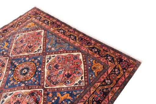 Surface texture of 1975s Hamedan rug with natural Wool and intricate pattern