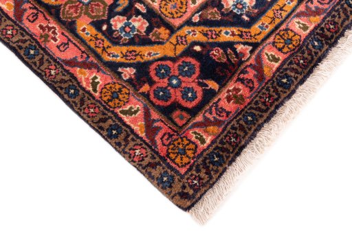 Central medallion detail of 1975s Hamedan rug from Iran / Persia